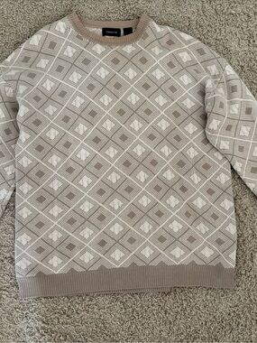 Claiborne Taupe and Cream Diamond Jacquard Crewneck Sweater
